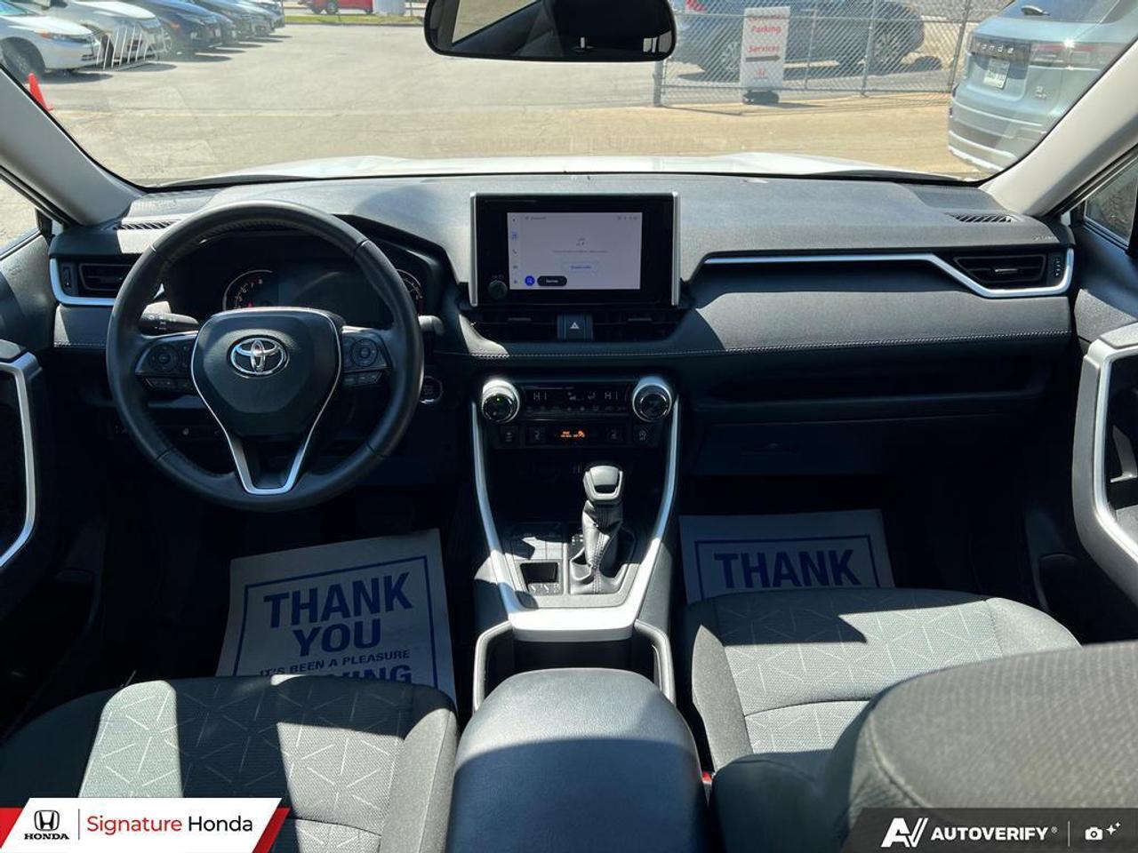 2025 Toyota RAV4 XLE Photo