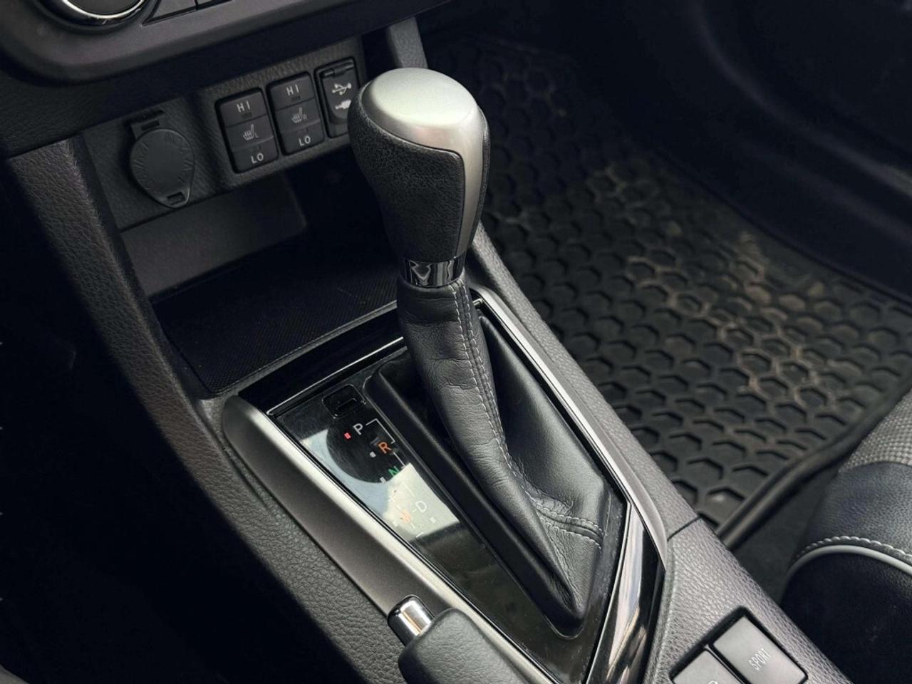 2015 Toyota Corolla S Photo