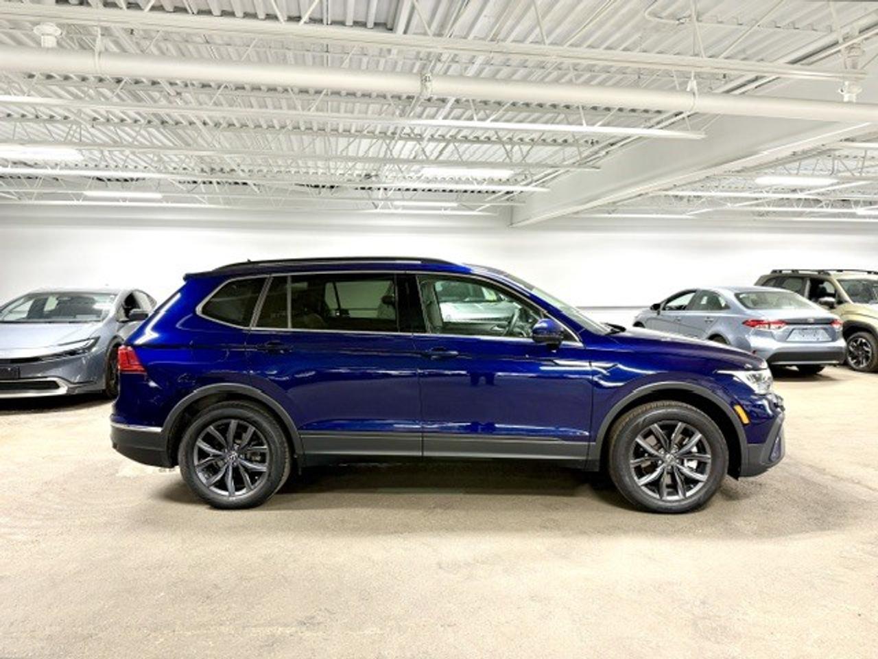 2023 Volkswagen Tiguan Comfortline 4dr All-wheel Drive 4MOTION Photo3