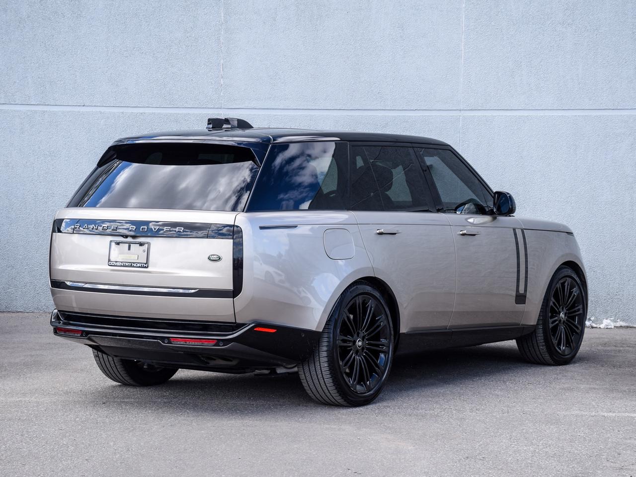 2023 Land Rover Range Rover First Edition Photo
