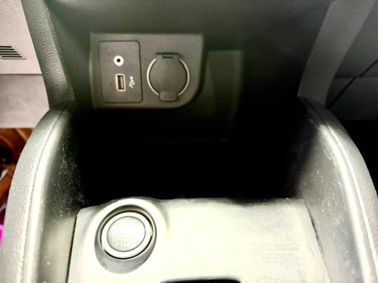 2024 Nissan Kicks S, APPLE CarPlay, BLIND SPOT, RearView CAM, STREAM Photo