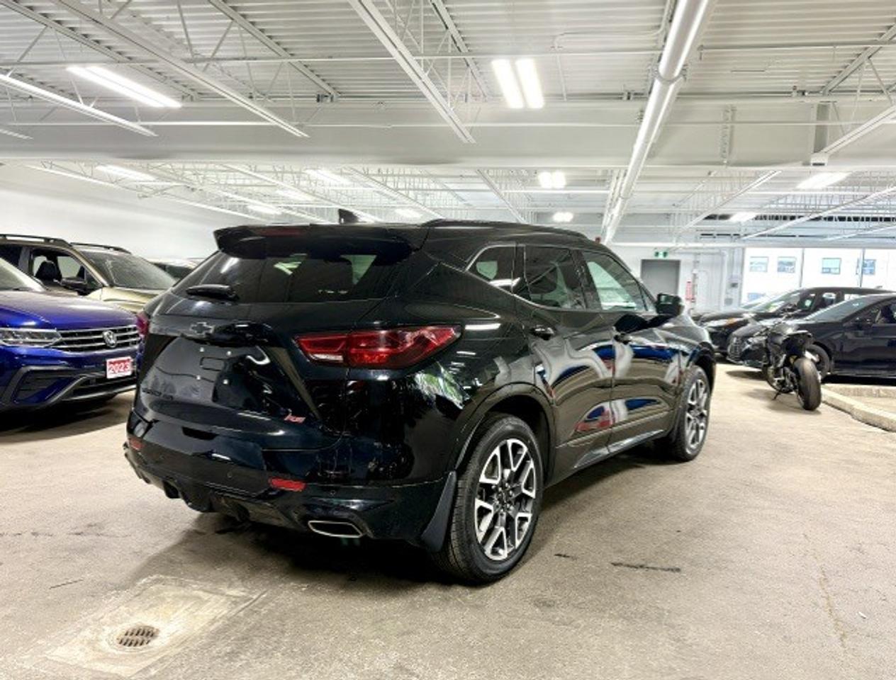 2024 Chevrolet Blazer RS 4dr All-Wheel Drive Photo4