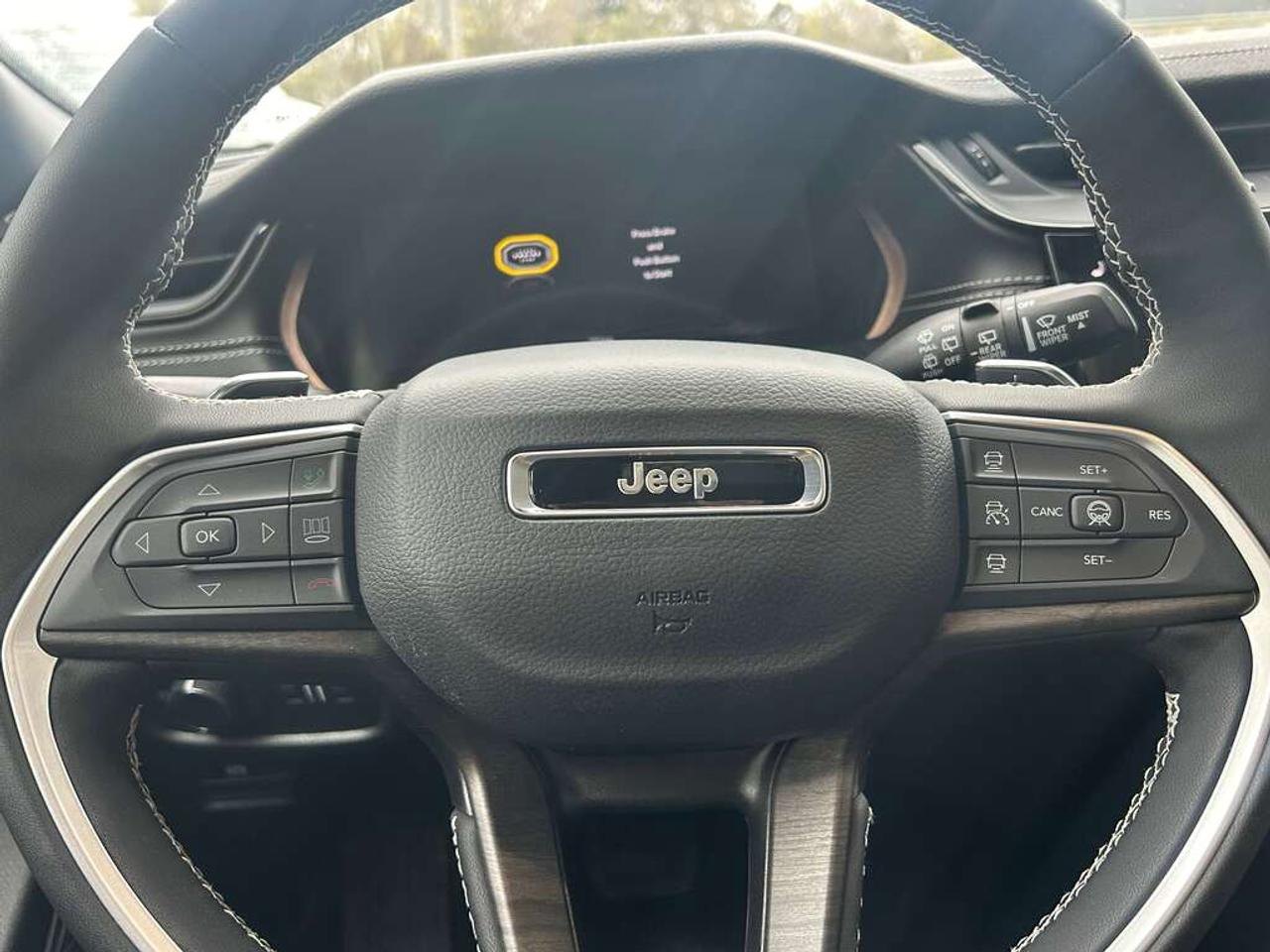 2026 Jeep Grand Cherokee Base 4dr 4x4 Photo