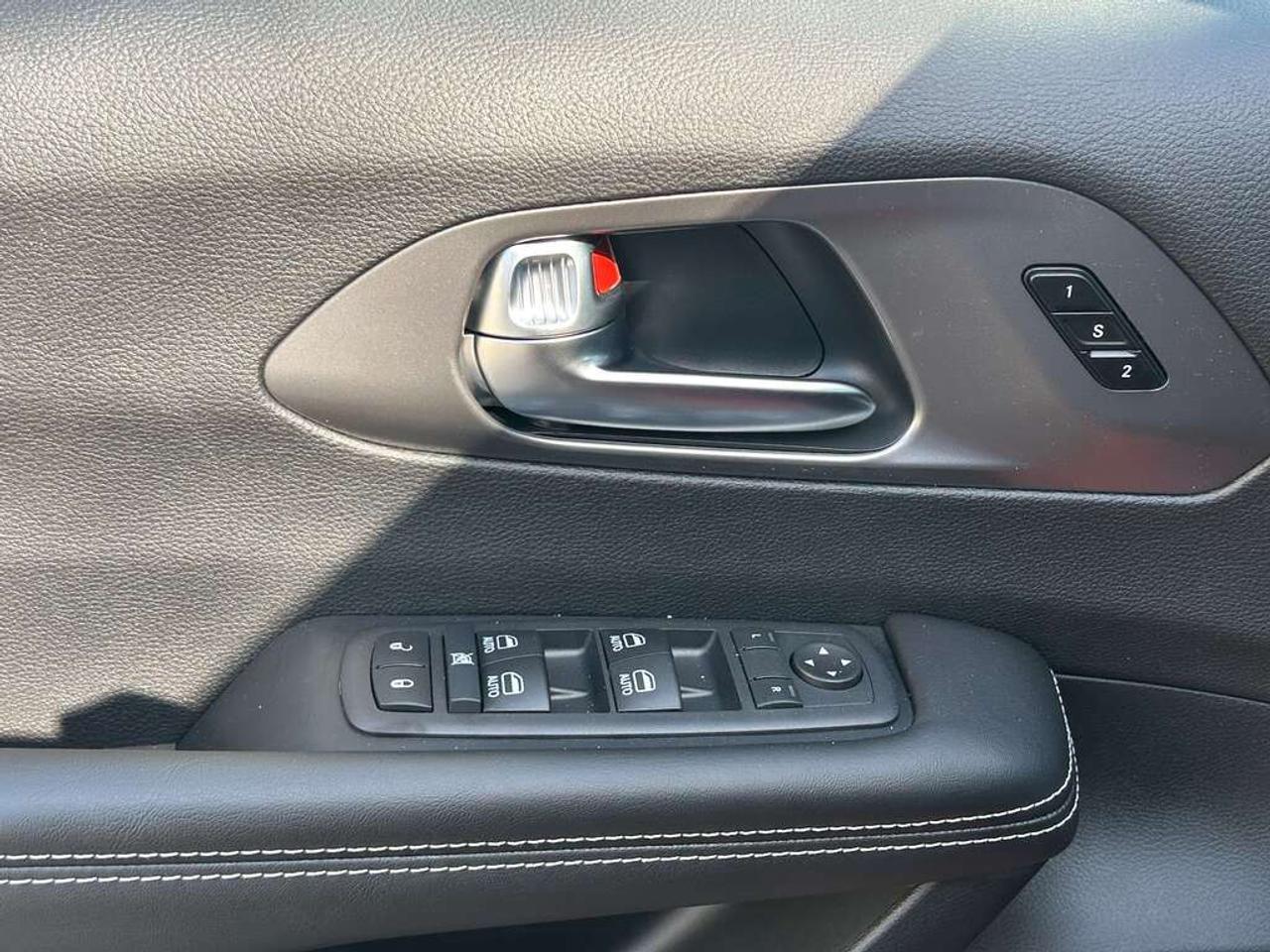 2026 Chrysler Pacifica Select All-Wheel Drive Passenger Van Photo