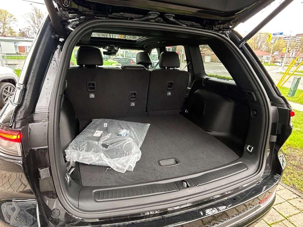 2026 Jeep Grand Cherokee Base 4dr 4x4 Photo