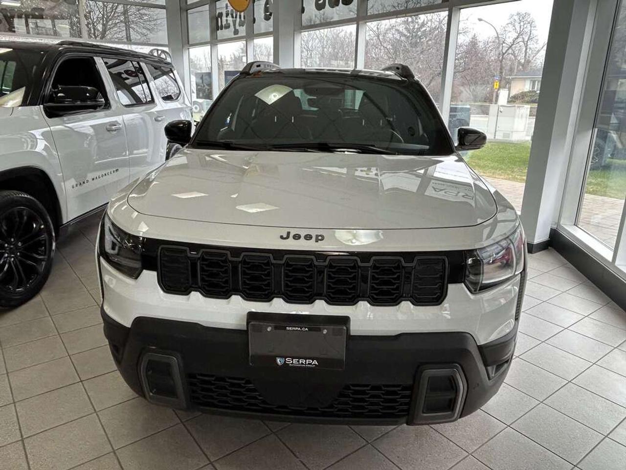 2026 Jeep Cherokee Overland 4dr 4x4 Photo4