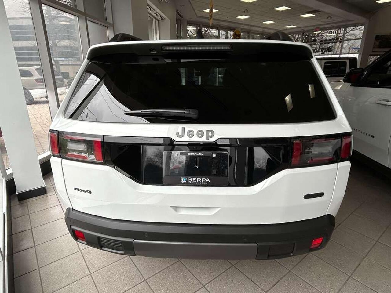 2026 Jeep Cherokee Overland 4dr 4x4 Photo
