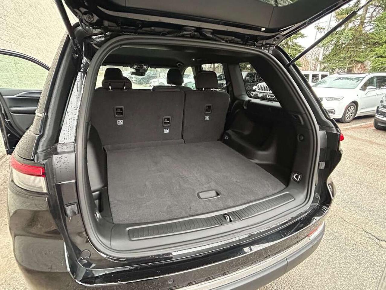 2026 Jeep Grand Cherokee Base 4dr 4x4 Photo