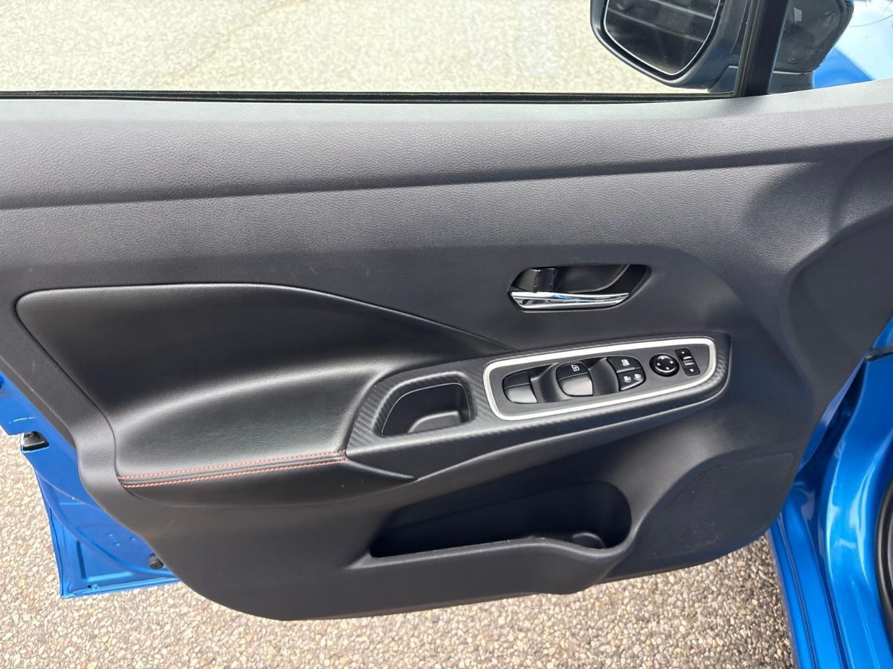 2023 Nissan Versa SR 4DR SEDAN Photo