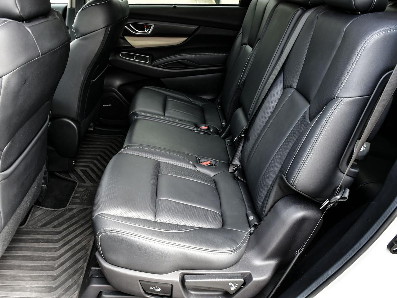 2022 Subaru ASCENT 8 SEATER   1 OWNER   LOW KMS   PANO ROOF   LEATHER Photo