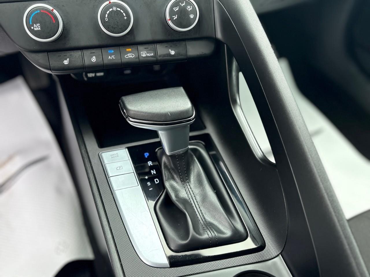 2024 Hyundai Elantra PREFERRED 4DR SEDAN Photo