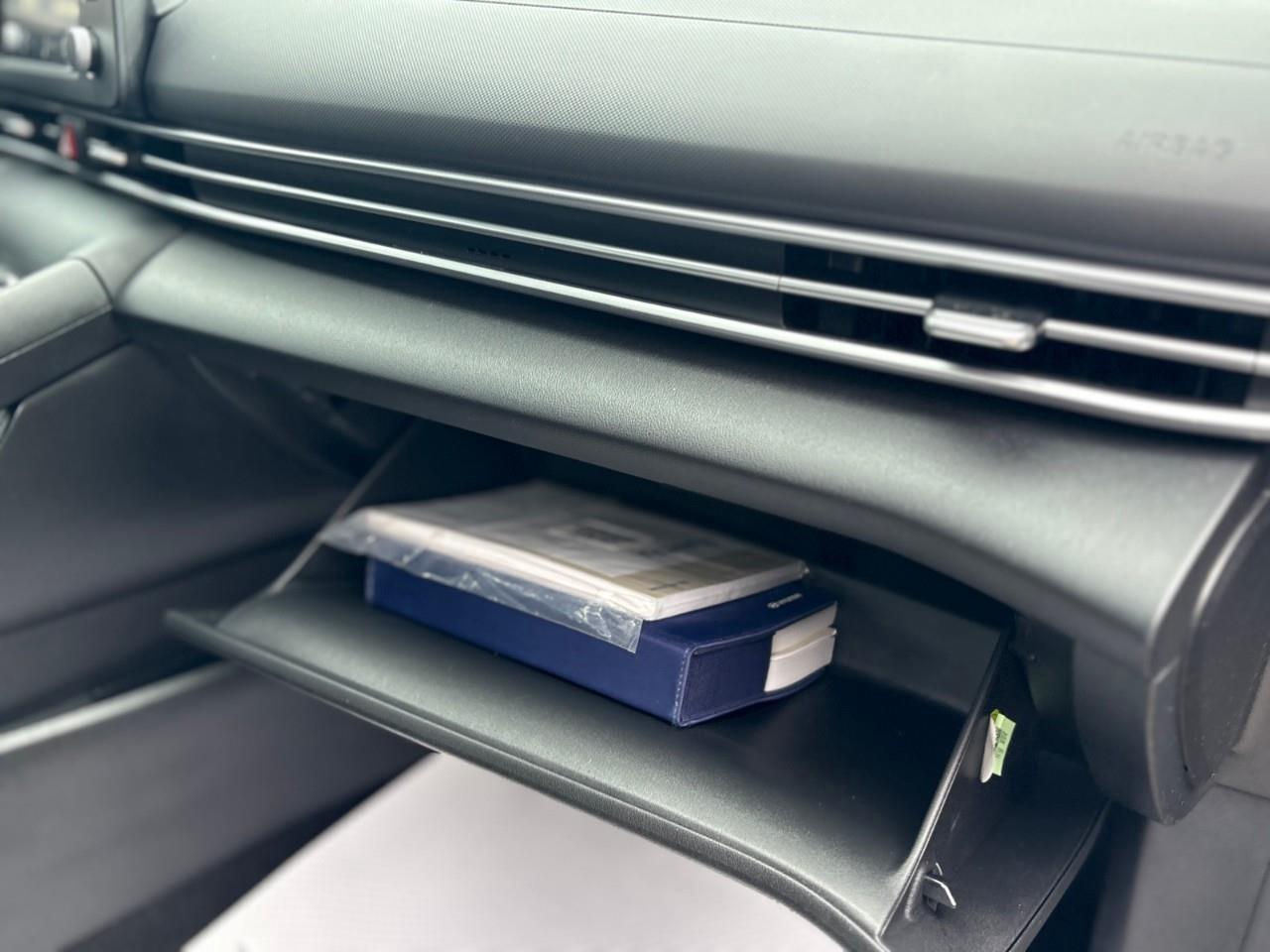 2024 Hyundai Elantra PREFERRED 4DR SEDAN Photo