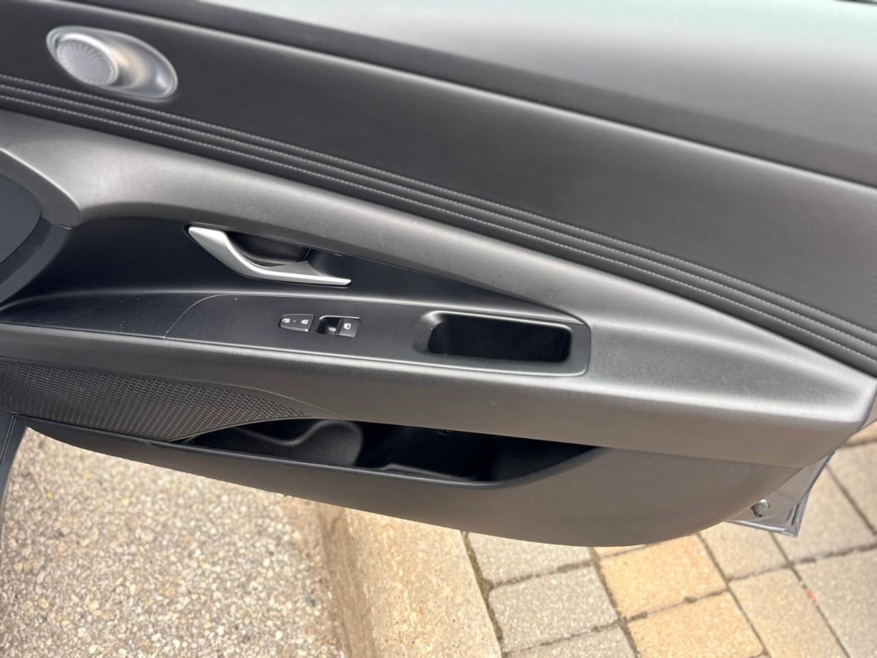 2024 Hyundai Elantra PREFERRED 4DR SEDAN Photo