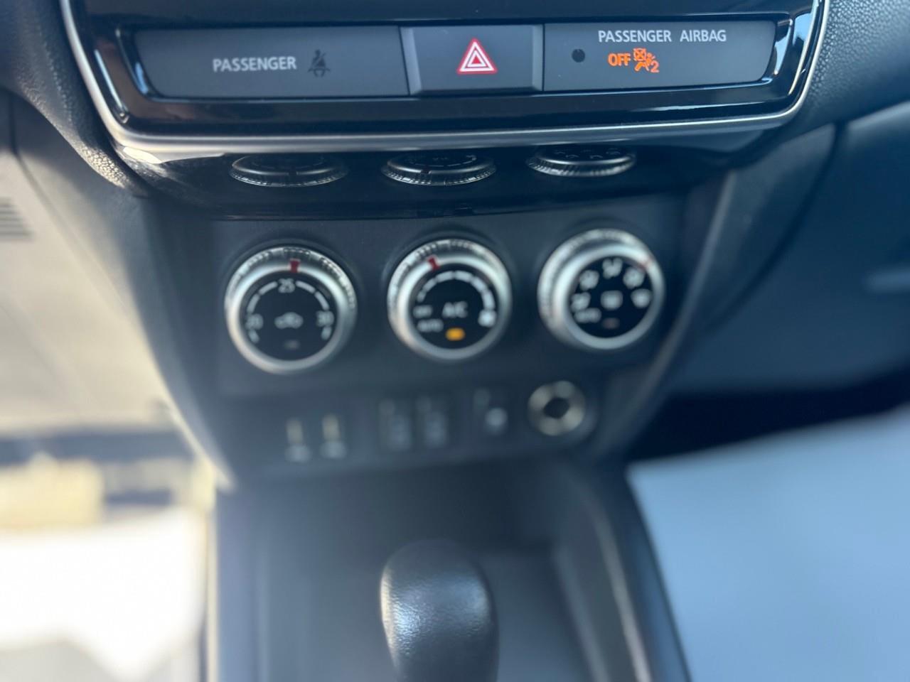 2023 Mitsubishi RVR ES 4dr AWC Photo