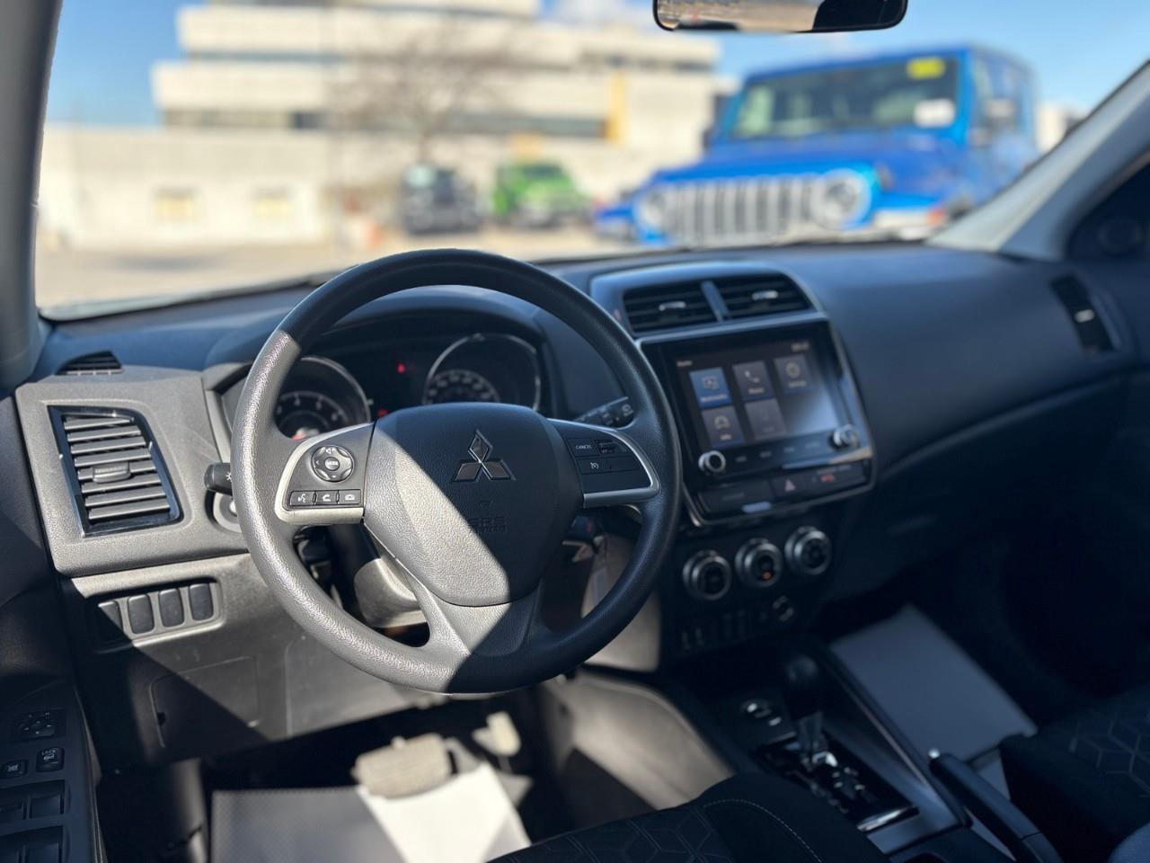 2023 Mitsubishi RVR ES 4dr AWC Photo