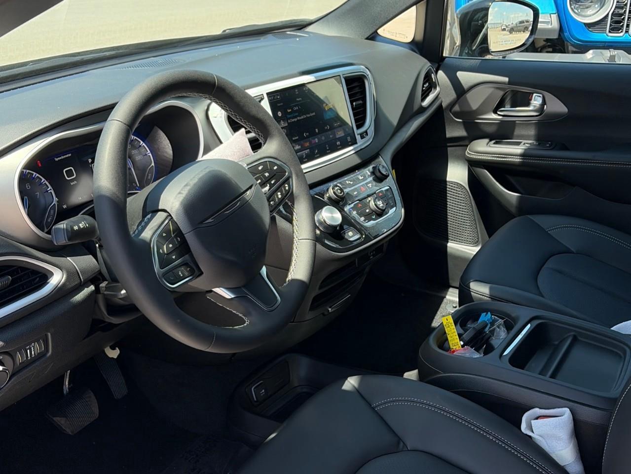 2027 Chrysler Grand Caravan SXT Front-Wheel Drive Passenger Van Photo