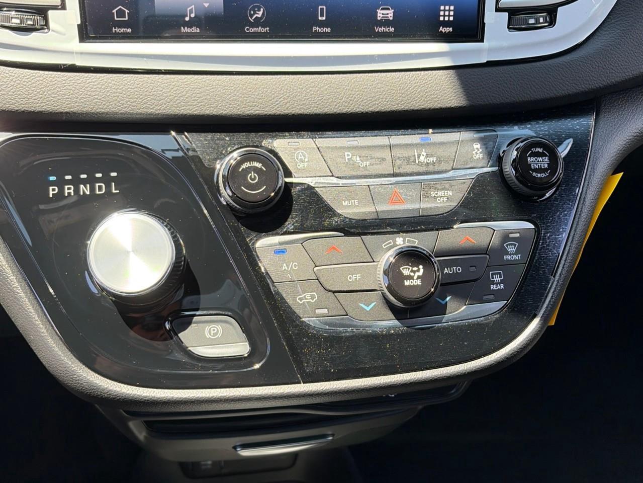 2027 Chrysler Grand Caravan SXT Front-Wheel Drive Passenger Van Photo