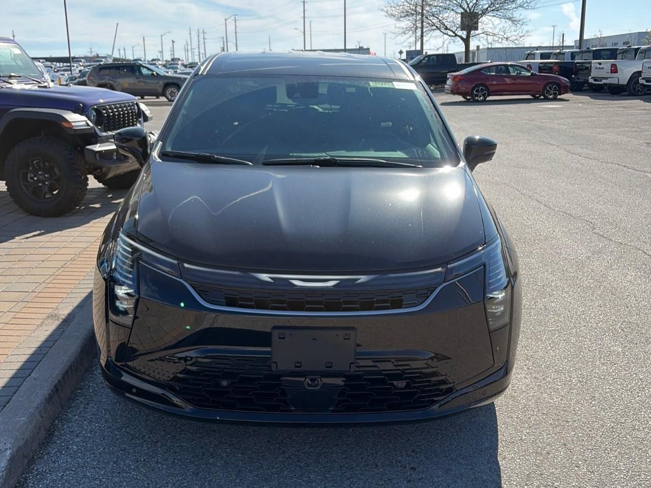 2027 Chrysler Pacifica Select Front-Wheel Drive Passenger Van Photo