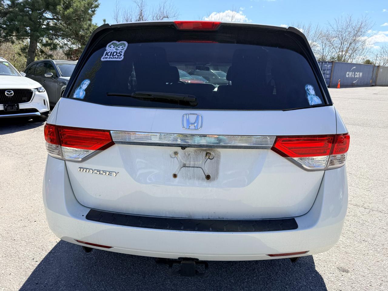2015 Honda Odyssey LX (A6) Passenger Van Photo