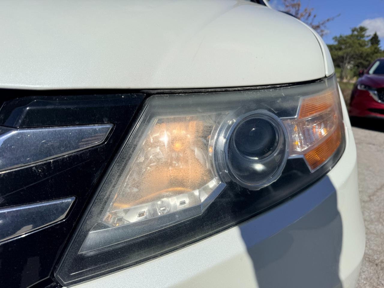 2015 Honda Odyssey LX (A6) Passenger Van Photo