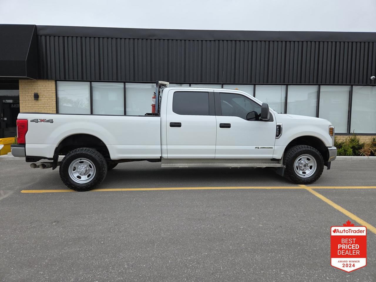 2018 Ford F-350 XL 4WD 6.7L POWER STROKE DIESEL-CREW CAB 8' BOX!! Photo0
