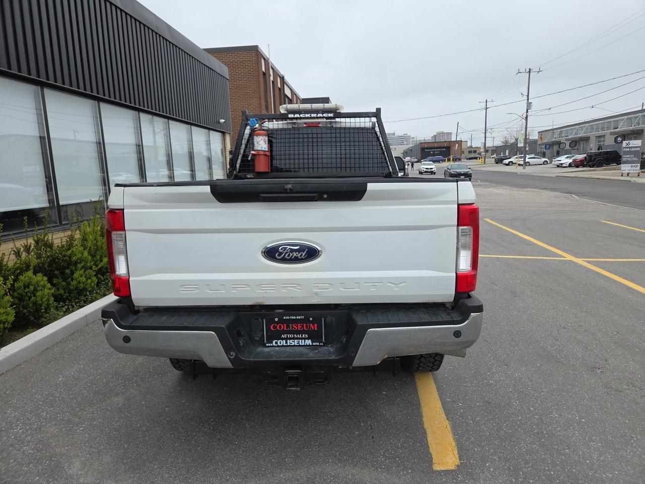 2018 Ford F-350 XL 4WD 6.7L POWER STROKE DIESEL-CREW CAB 8' BOX!! Photo