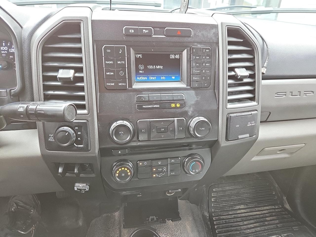 2018 Ford F-350 XL 4WD 6.7L POWER STROKE DIESEL-CREW CAB 8' BOX!! Photo