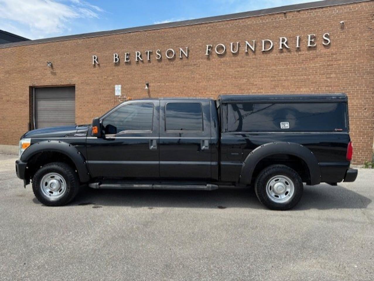 2015 Ford F-250 4WD CREW CAB-SHORT BOX-CAP-BED SLIDE-CERTIFIED!! Photo