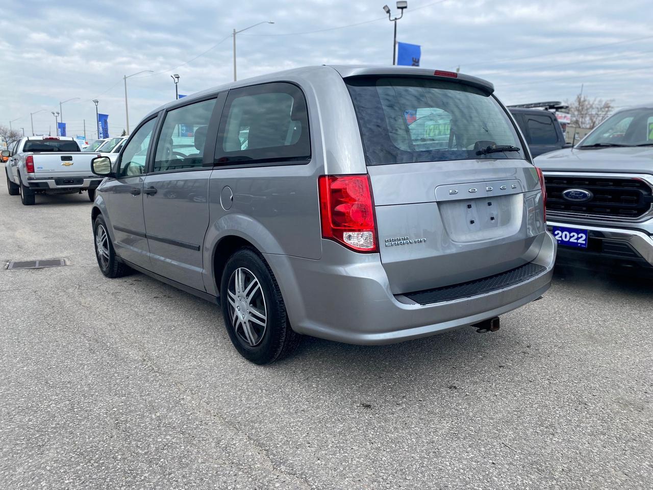 2017 Dodge Grand Caravan SE ~Heated Mirrors ~Stow 'N Go ~A/C ~Clean Carfax Photo