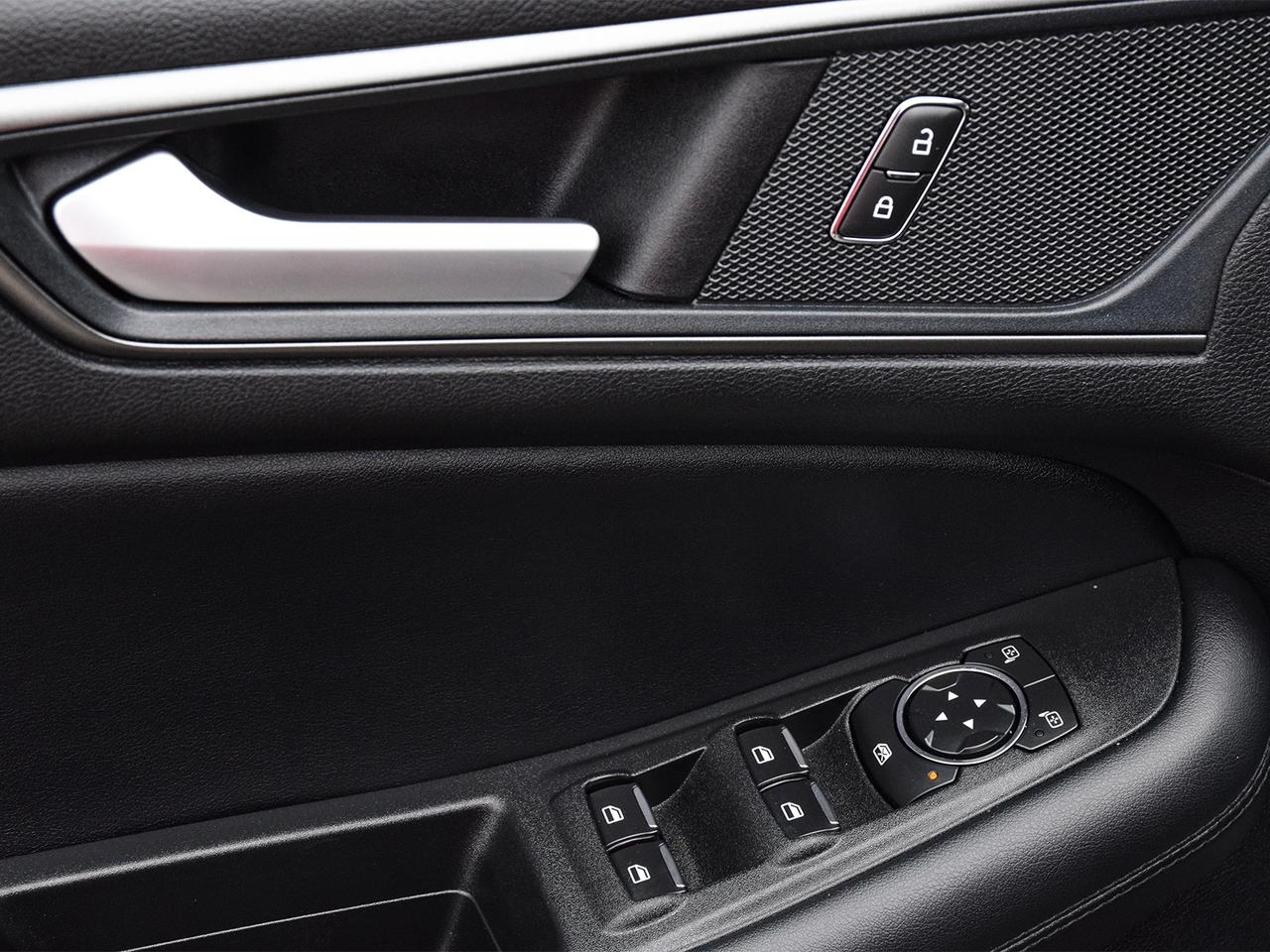2020 Ford Edge SE AWD ~Camera ~Bluetooth ~Blind Spot ~CarPlay Photo