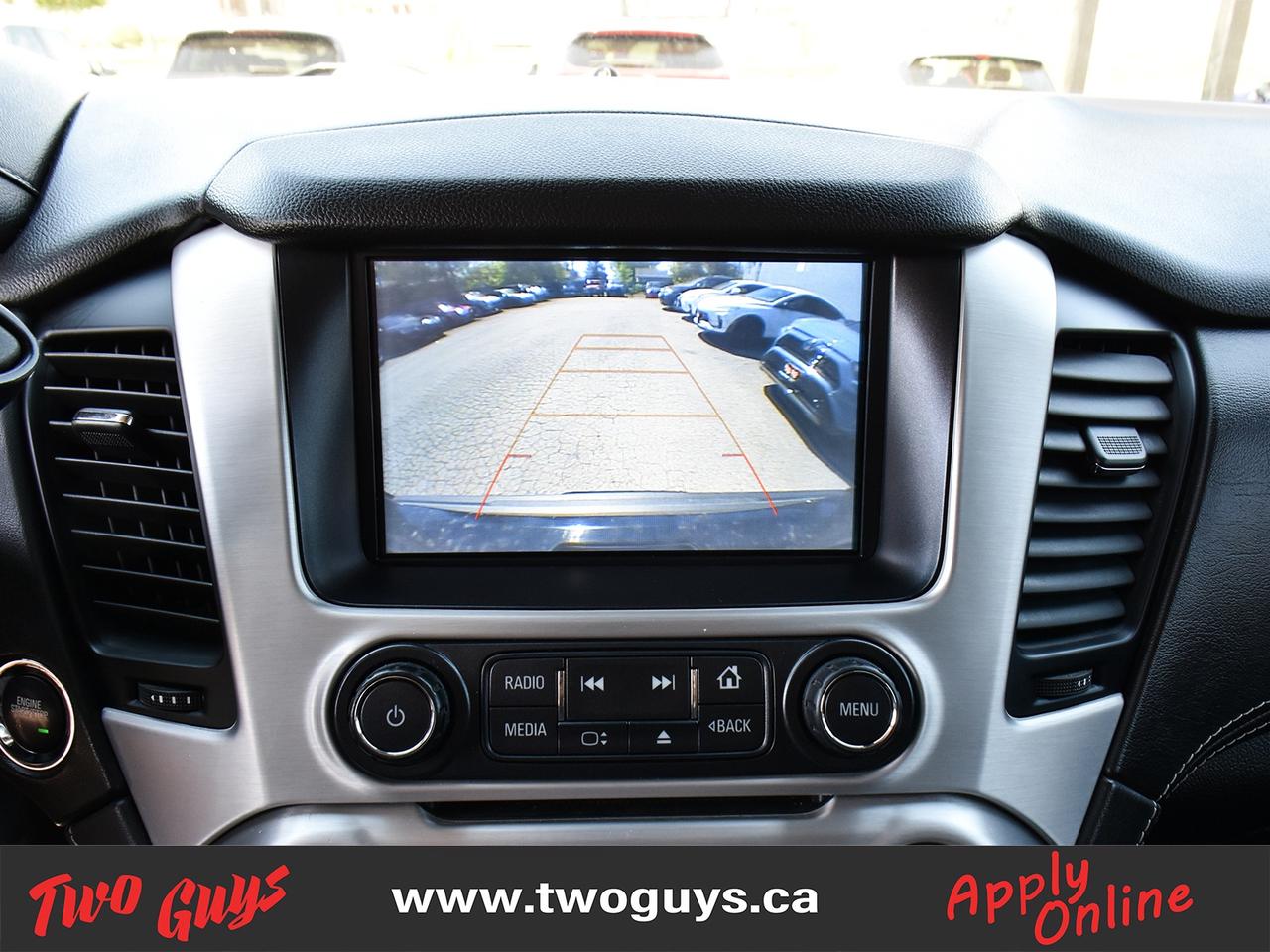 2019 GMC Yukon XL SLT 5.3L 4WD   7 Pass   Leather   DVD   Nav   Sunr Photo