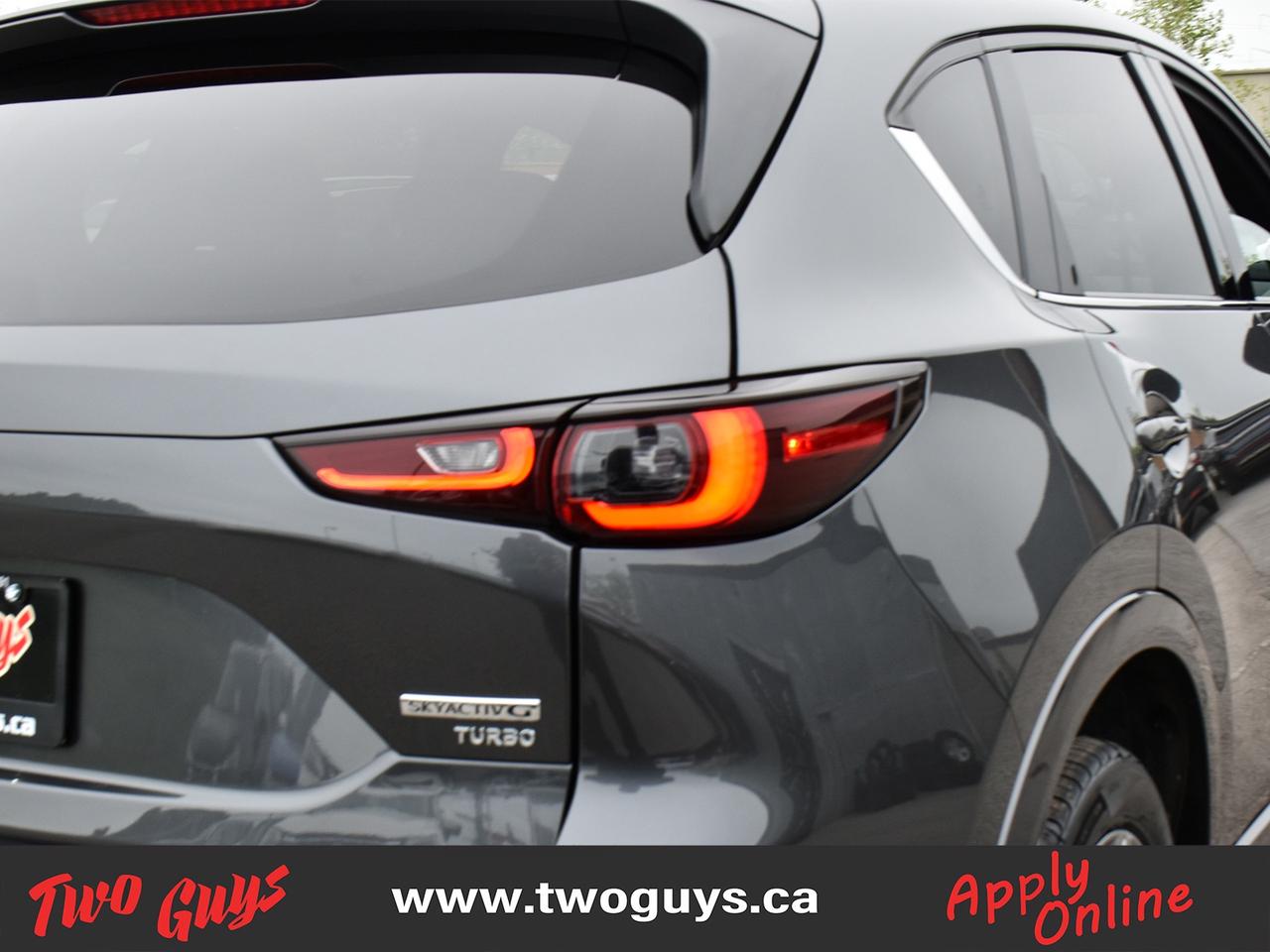 2022 Mazda CX-5 Signature AWD Leather Sunroof Nav Back Up Camera Photo