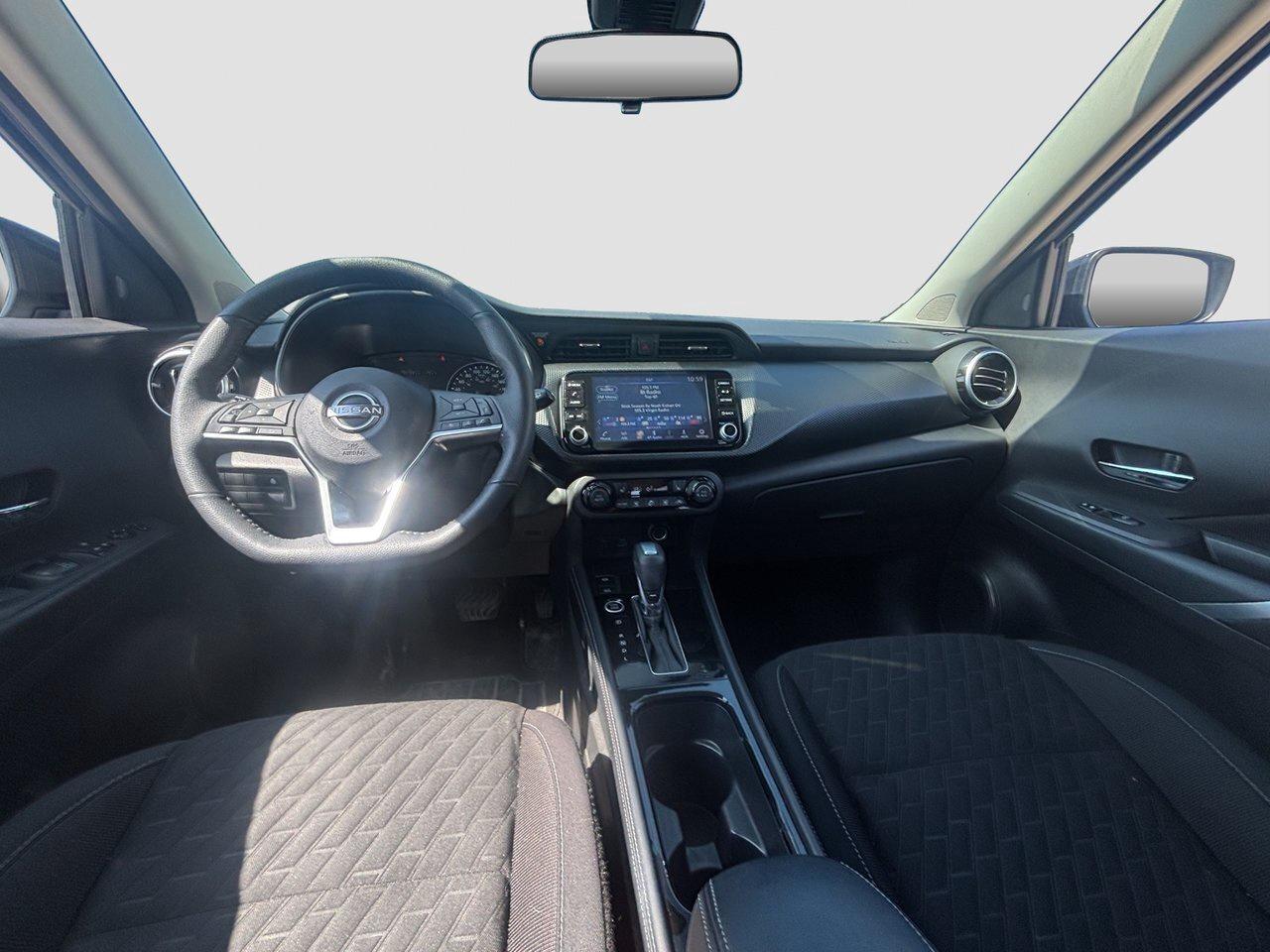 2023 Nissan Kicks SV Photo