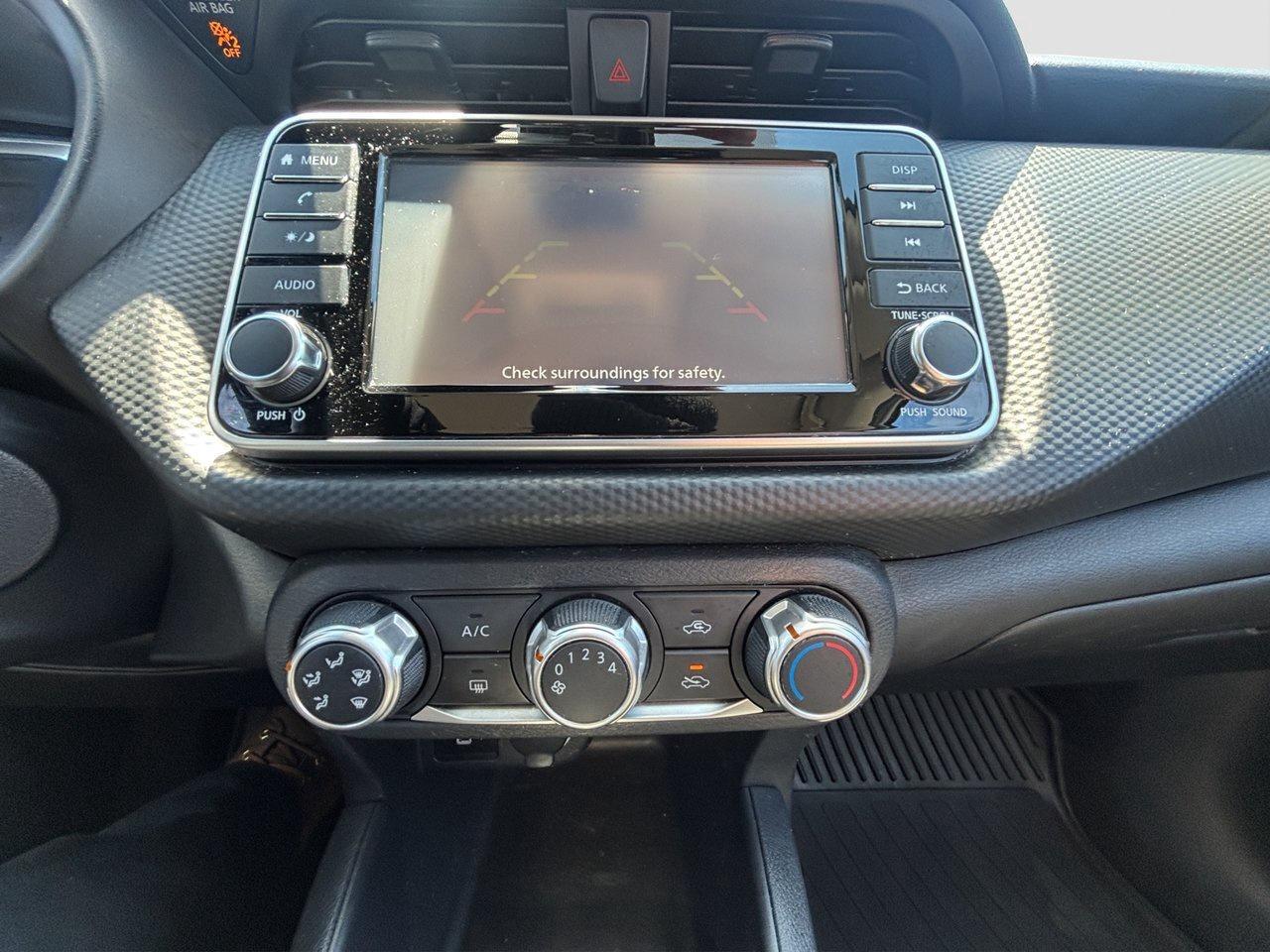 2021 Nissan Kicks S Photo