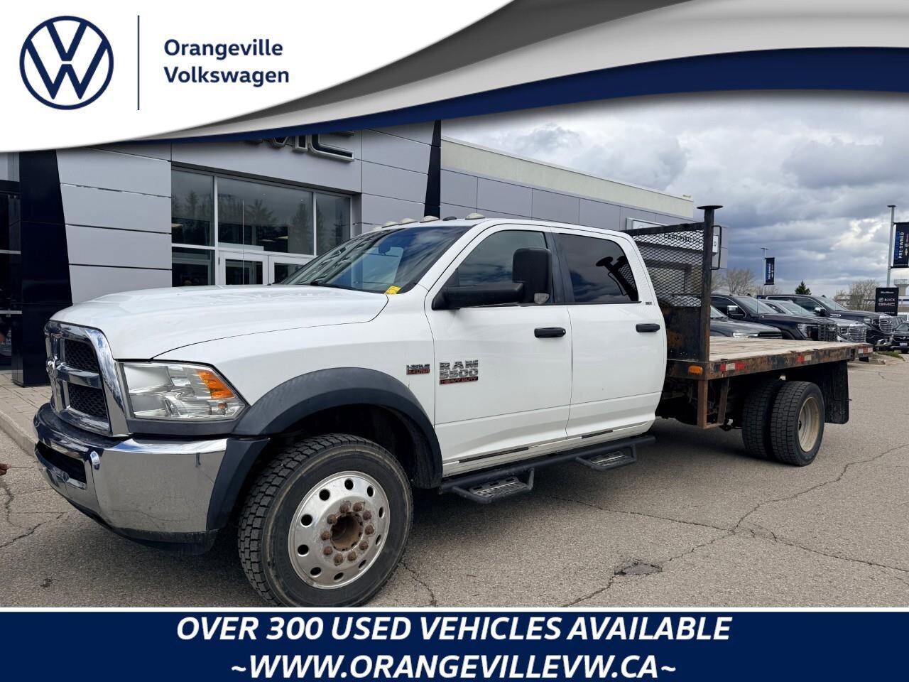 2017 RAM Ram 5500 Cab-Chassis SLTSLT, CASSIS, 6.4L HEMI V8, 4X4, CREW CAB, AS-TR Photo0