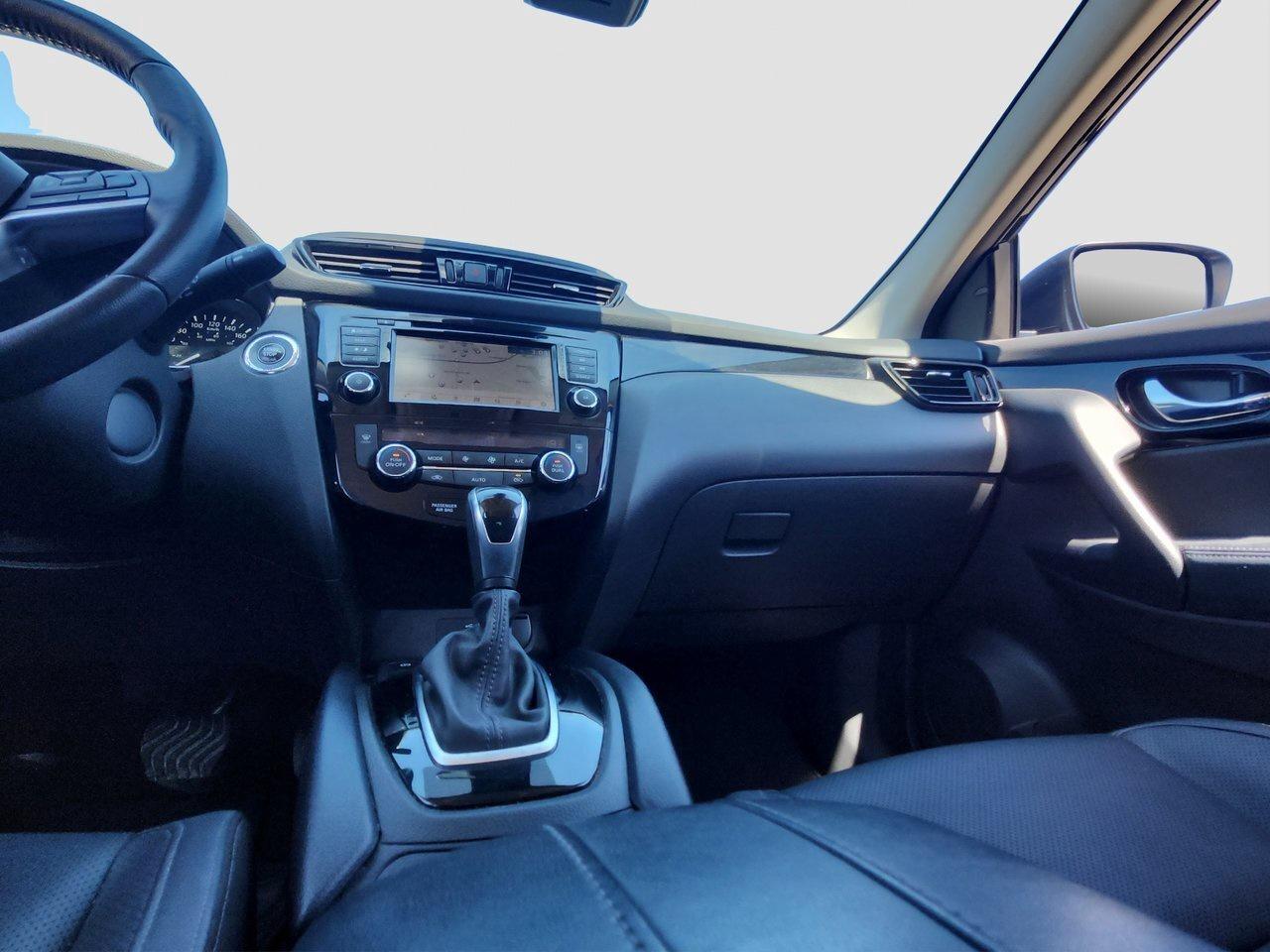 2021 Nissan Qashqai SL Photo