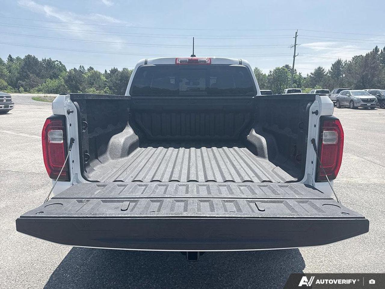 2024 GMC Canyon Elevation LEASE RETURN. TRAILERING PKG. 2 FACTORY Photo