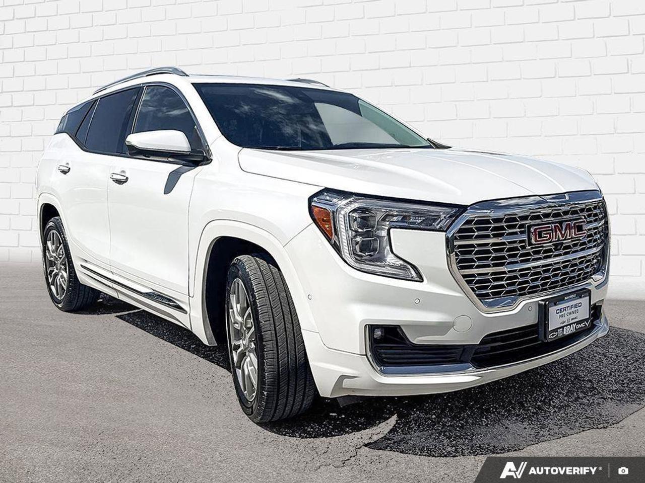 2024 GMC Terrain Denali ALL WEATHER MATS. SUNROOF. LEATHER. SUMMER Photo
