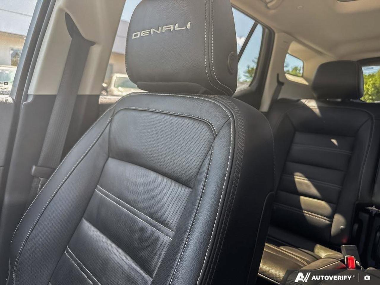 2024 GMC Terrain Denali ALL WEATHER MATS. SUNROOF. LEATHER. SUMMER Photo