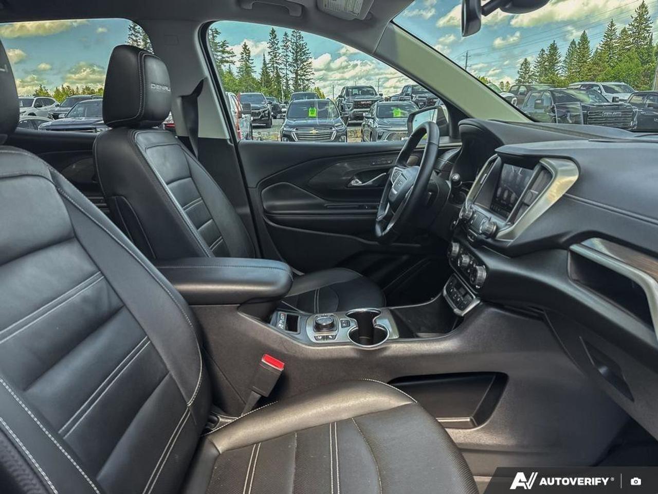 2024 GMC Terrain Denali ALL WEATHER MATS. SUNROOF. LEATHER. SUMMER Photo