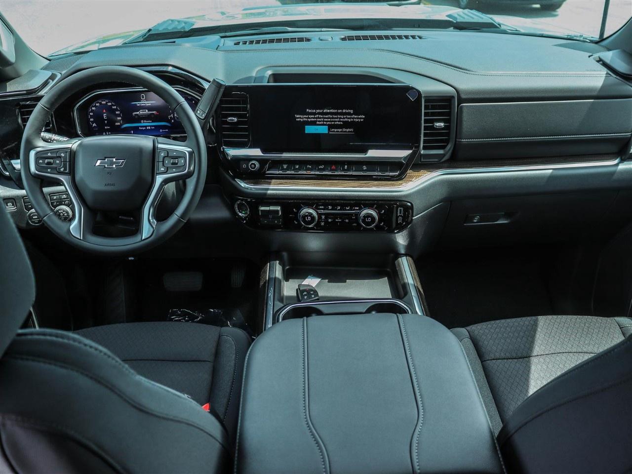 2026 Chevrolet Silverado 3500HD 4WD Crew Cab Standard Box LT Photo
