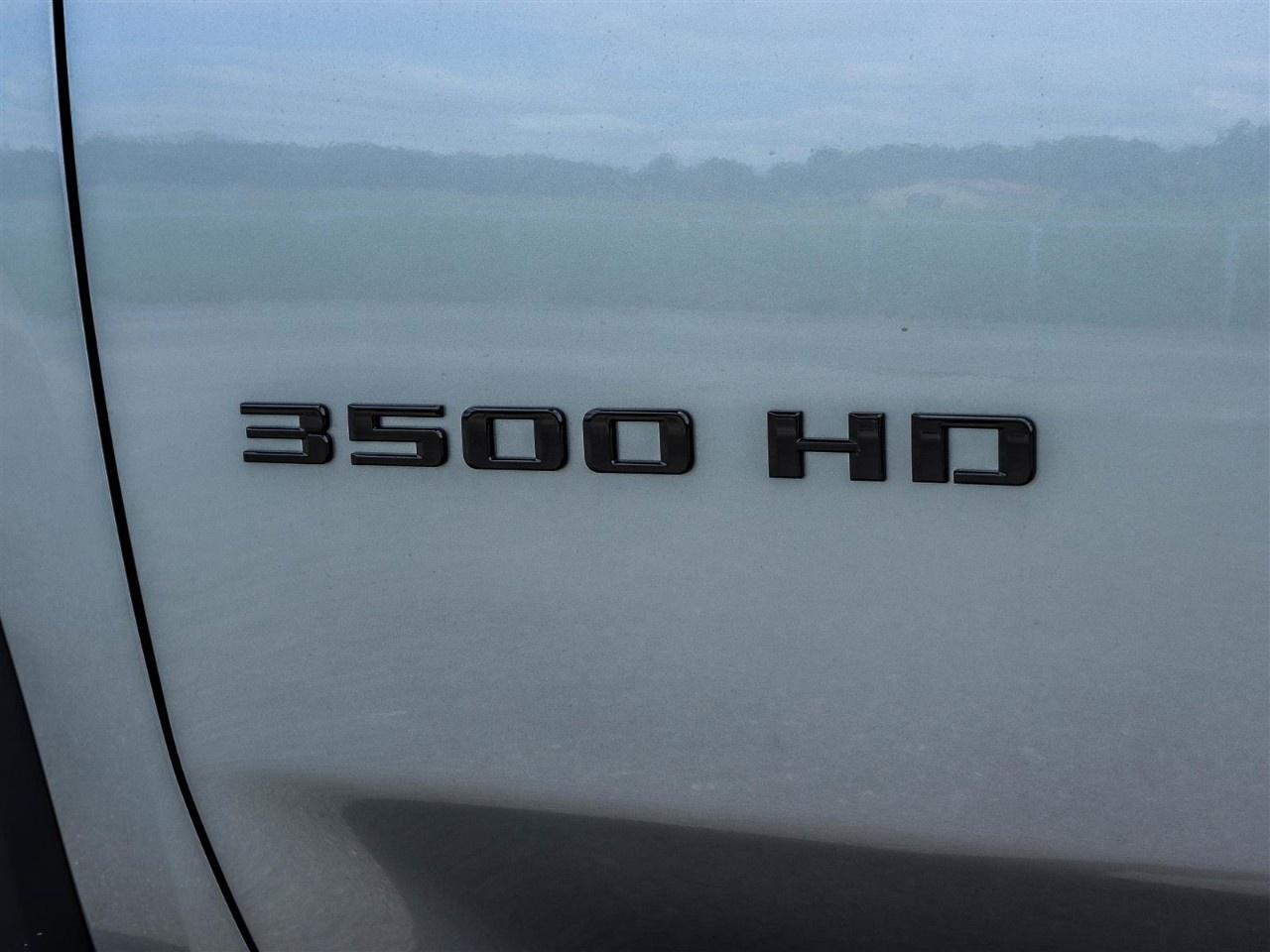 2026 Chevrolet Silverado 3500HD 4WD Crew Cab Standard Box LT Photo