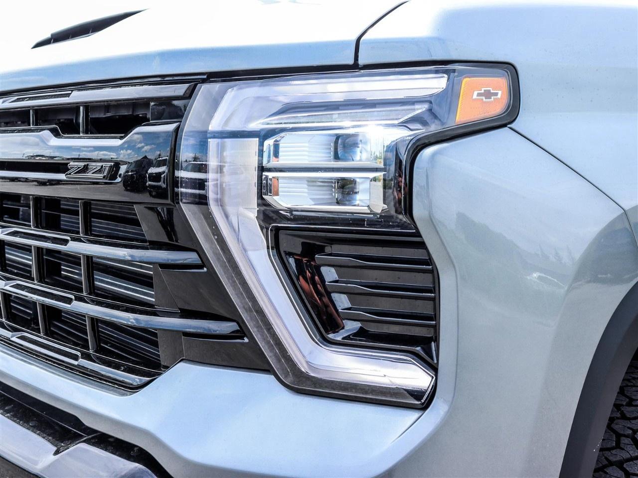 2026 Chevrolet Silverado 3500HD 4WD Crew Cab Standard Box LT Photo
