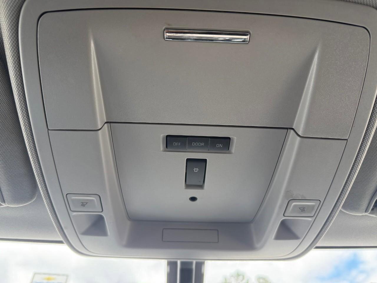 2019 Chevrolet SILVERADO 2500HD LT RUNNING BOARDS. HD TRAILERING PKG. SNOW PLOW PR Photo