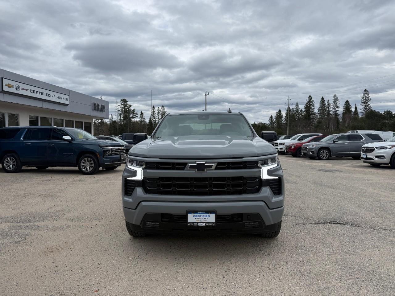 2024 Chevrolet Silverado 1500 RST LEASE RETURN. RUNNING BOARDS. TONNEAU COVER. T Photo