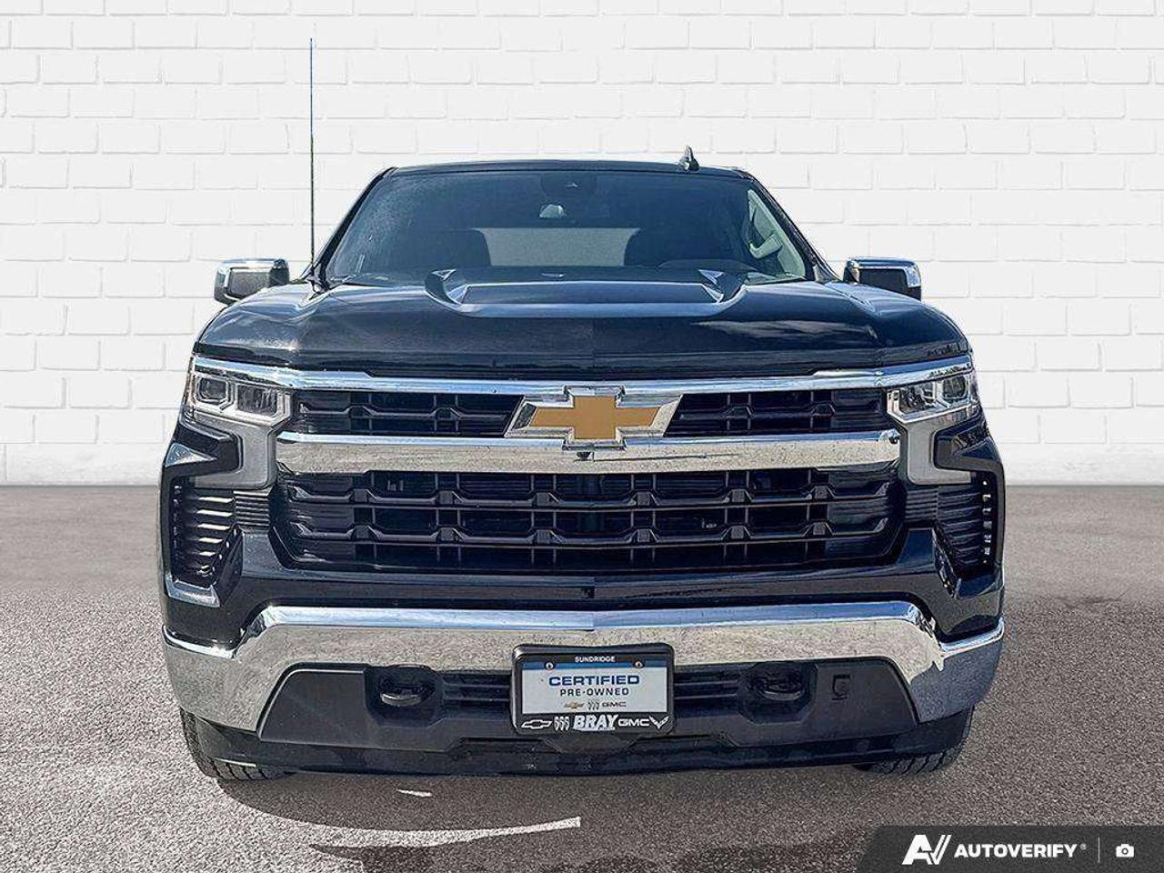 2024 Chevrolet Silverado 1500 LEASE RETURN. RUNNING BOARDS. TONNEAU COVER. TRAILERING PKG. Z71 OFF ROAD PKG. TRUE NORTH EDITION. Photo