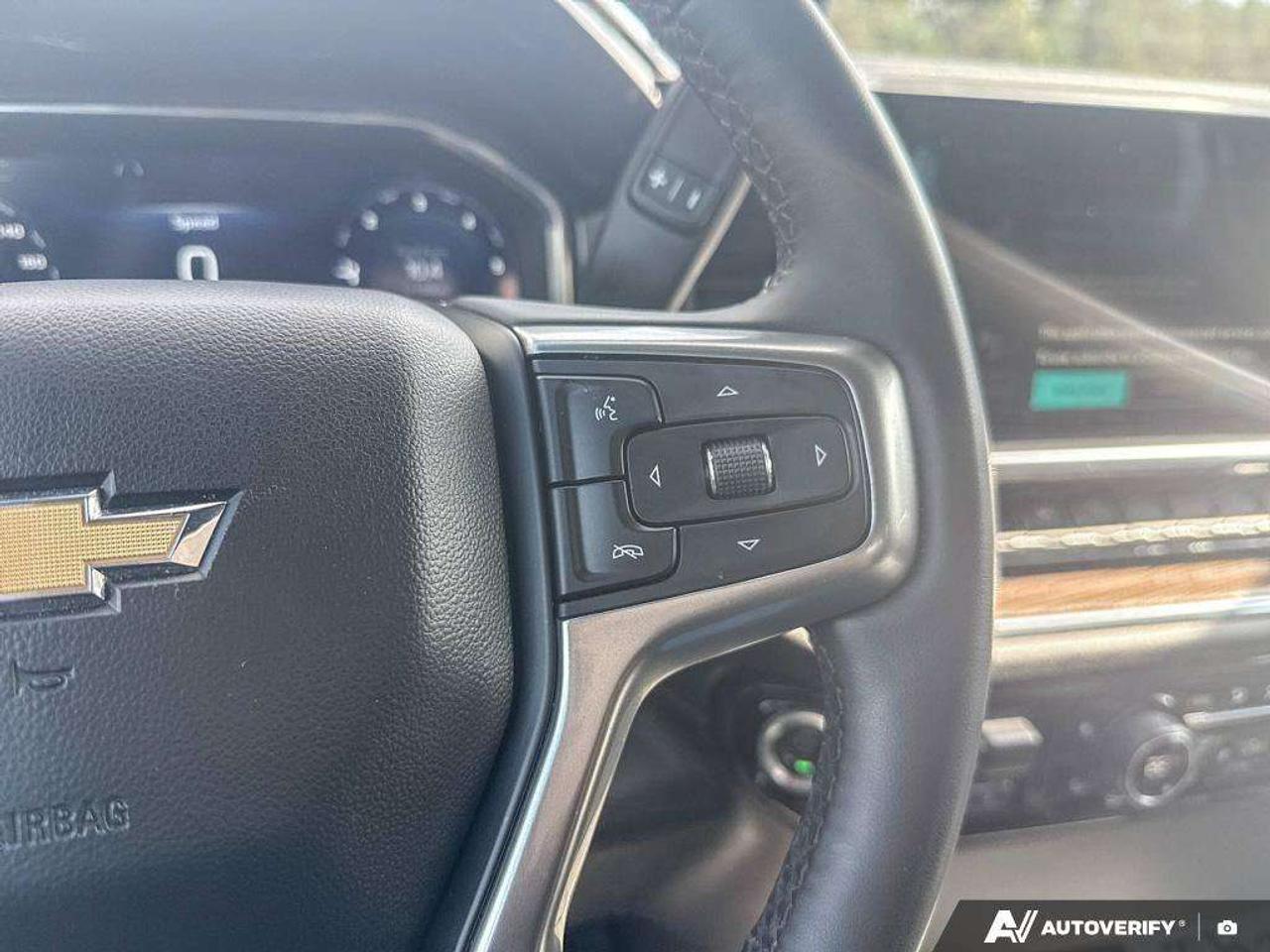 2024 Chevrolet Silverado 1500 LEASE RETURN. RUNNING BOARDS. TONNEAU COVER. TRAILERING PKG. Z71 OFF ROAD PKG. TRUE NORTH EDITION. Photo