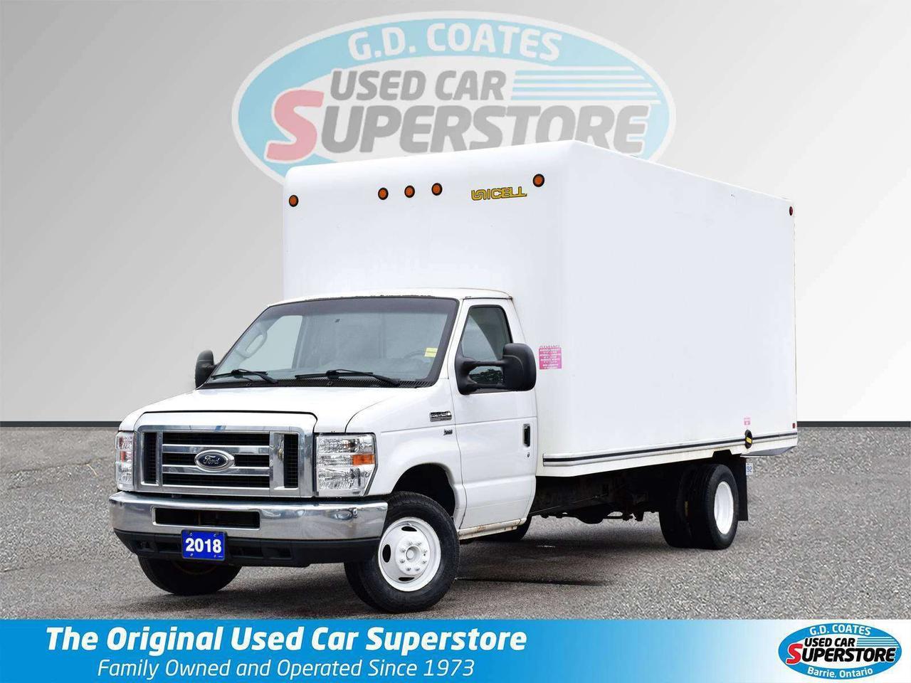 2018 Ford E-Series Cutaway E-450 CUBE VAN Photo0