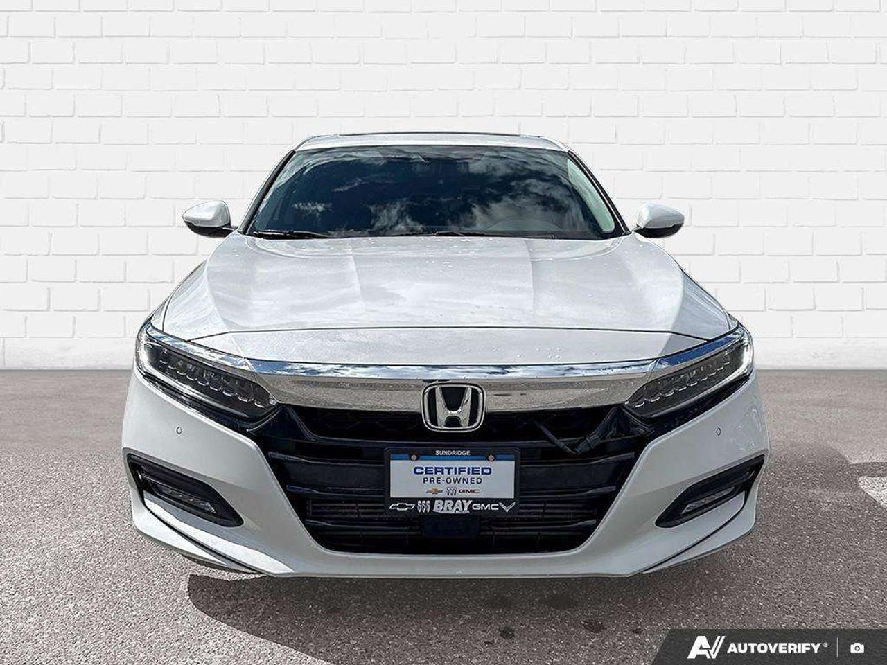 2019 Honda Accord SUMMER & WINTER WHEELS AND TIRES. LOADED. CERTIFIED. Photo