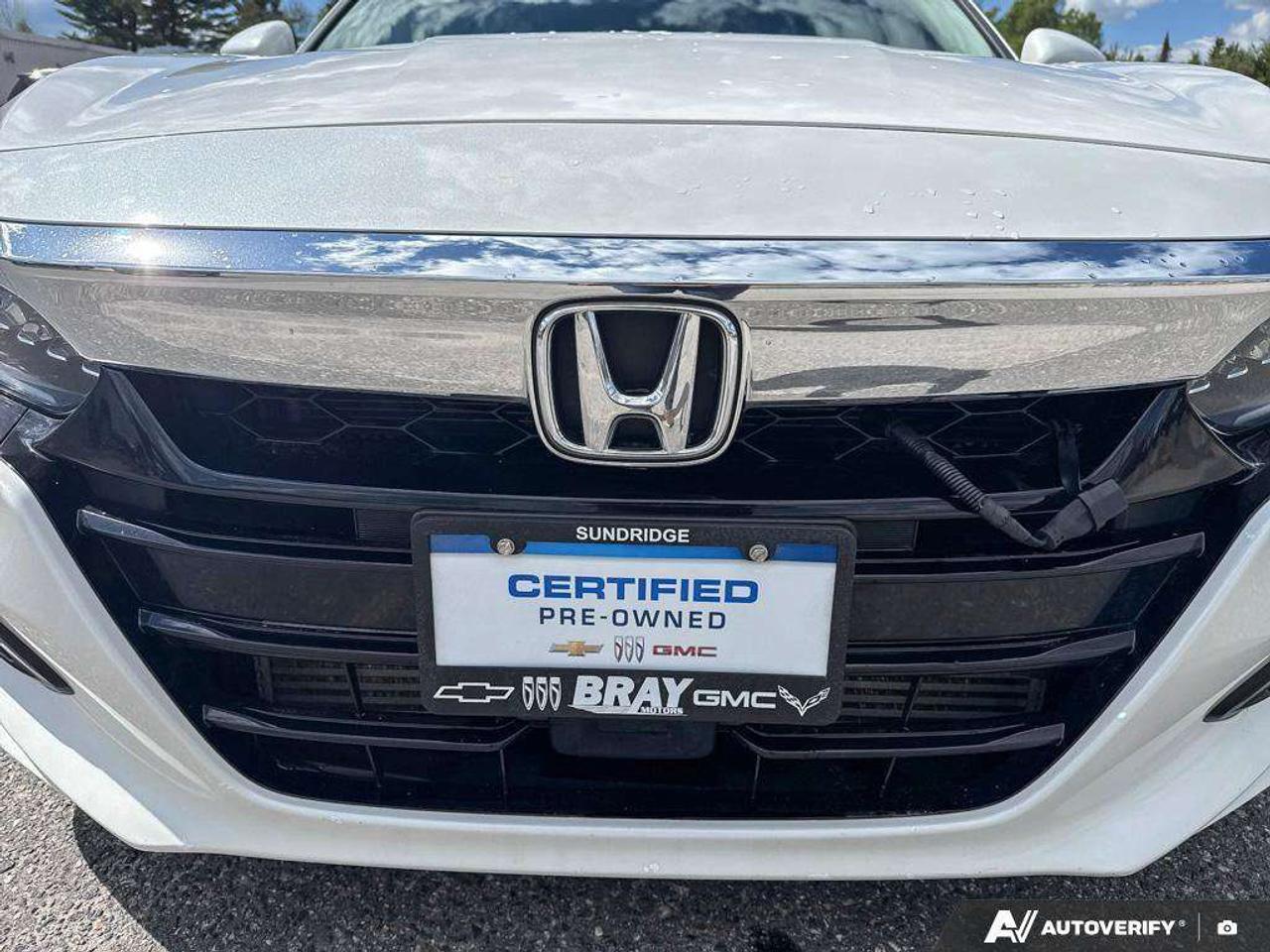 2019 Honda Accord SUMMER & WINTER WHEELS AND TIRES. LOADED. CERTIFIED. Photo